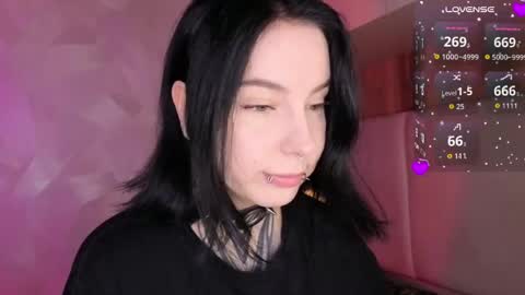 Vivi   online show from 05-27-26, 02:19