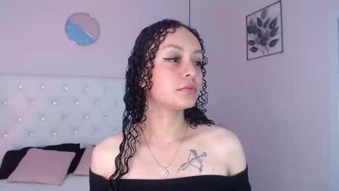 Vivi online show from 10-11-25, 03:39