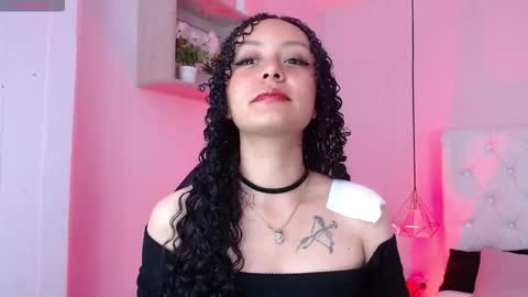 Vivi online show from 10-19-25, 02:23