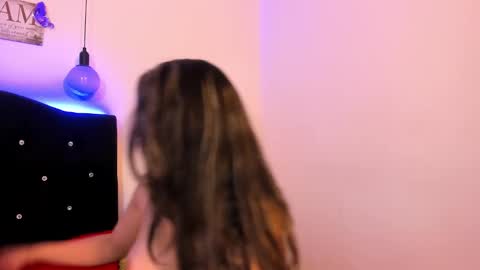 vivi_stars online show from 02-19-25, 06:00