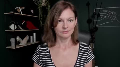 Vivian online show from 09-09-25, 08:14