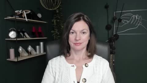 Vivian online show from 10-10-25, 07:51