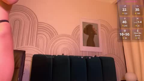 Snapshot of vivian_evans_ chatting on 12-20-25, 12:07 Vivian Evans online show from 12-20-25, 12:07