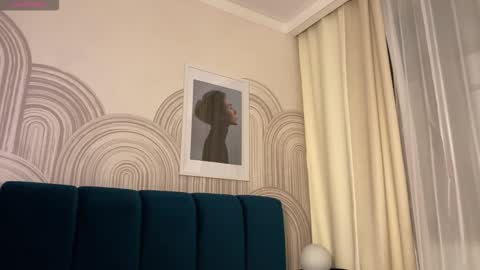 Snapshot of vivian_evans_ chatting on 02-11-26, 12:48 Vivian Evans online show from 02-11-26, 12:48