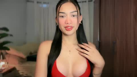 Vivian online show from 06-21-26, 12:35