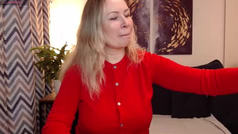 Snapshot of vivian_soul chatting on 09-13-25, 05:13 Vivian online show from 09-13-25, 05:13