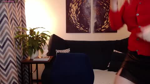 Snapshot of vivian_soul chatting on 10-19-25, 05:57 Vivian online show from 10-19-25, 05:57