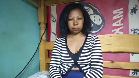 Snapshot of viviane0812 chatting on 03-01-25, 03:49 viviane0812 online show from 03-01-25, 03:49