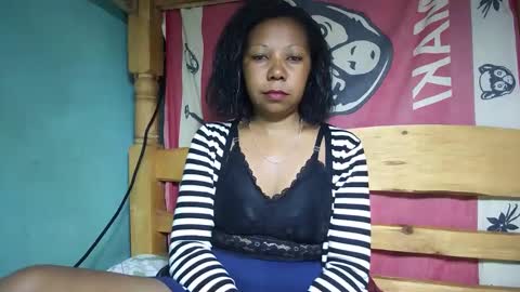 Snapshot of viviane0812 chatting on 03-01-25, 06:54 viviane0812 online show from 03-01-25, 06:54