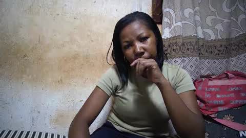 Snapshot of viviane0812 chatting on 03-09-25, 01:15 viviane0812 online show from 03-09-25, 01:15