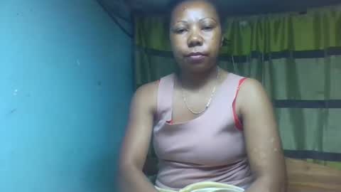 Snapshot of viviane0812 chatting on 10-24-25, 01:03 viviane0812 online show from 10-24-25, 01:03