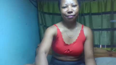 Snapshot of viviane0812 chatting on 10-25-25, 11:51 viviane0812 online show from 10-25-25, 11:51