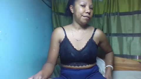 Snapshot of viviane0812 chatting on 12-03-25, 06:10 viviane0812 online show from 12-03-25, 06:10