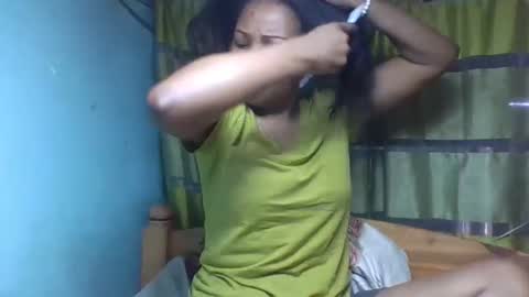 Snapshot of viviane0812 chatting on 12-05-25, 09:29 viviane0812 online show from 12-05-25, 09:29