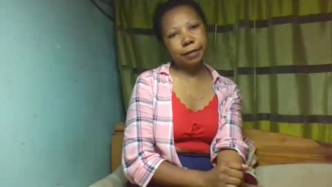 Snapshot of viviane0812 chatting on 01-15-26, 05:05 viviane0812 online show from 01-15-26, 05:05