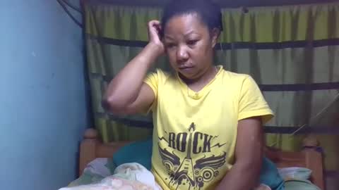 Snapshot of viviane0812 chatting on 02-01-26, 02:21 viviane0812 online show from 02-01-26, 02:21