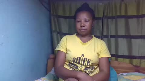 Snapshot of viviane0812 chatting on 02-17-26, 01:24 viviane0812 online show from 02-17-26, 01:24