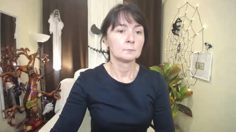 Snapshot of vivianguchih chatting on 10-12-25, 06:23 vivianguchih online show from 10-12-25, 06:23