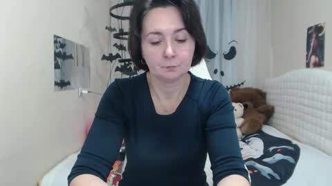 Snapshot of vivianguchih chatting on 11-01-25, 12:51 vivianguchih online show from 11-01-25, 12:51