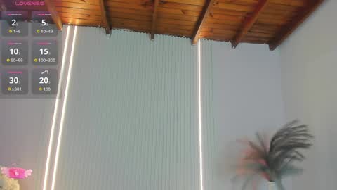 vivianowen9 online show from 04-06-26, 11:44