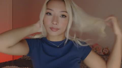 vivianwinters online show from 11-11-25, 01:27