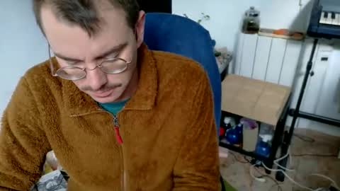 Snapshot of vivid_ether chatting on 12-22-25, 12:24 Viv online show from 12-22-25, 12:24