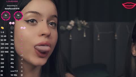 Snapshot of vivid_girls chatting on 01-20-25, 04:34 Nelly and Mari online show from 01-20-25, 04:34