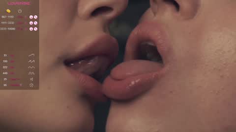 Snapshot of vivid_girls chatting on 01-27-25, 10:27 Nelly and Mari online show from 01-27-25, 10:27