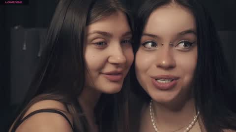 Snapshot of vivid_girls chatting on 01-30-25, 10:08 Nelly and Mari online show from 01-30-25, 10:08