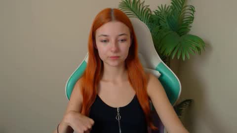 Vivien online show from 11-22-25, 08:19