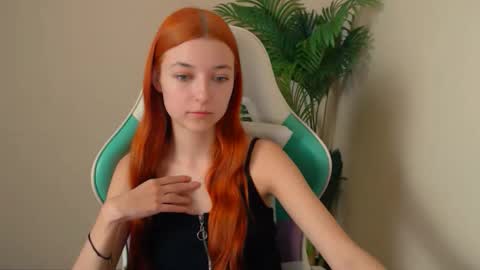 Vivien online show from 02-25-26, 07:45