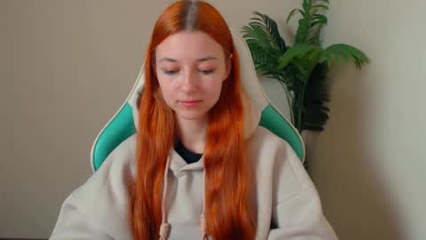 Vivien online show from 03-28-26, 07:13