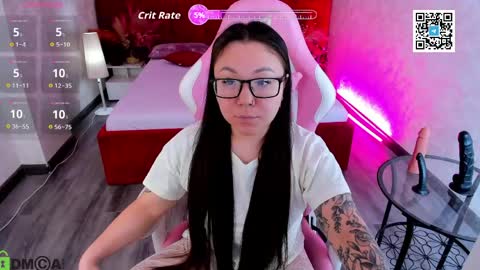 Vivien online show from 04-15-26, 01:34