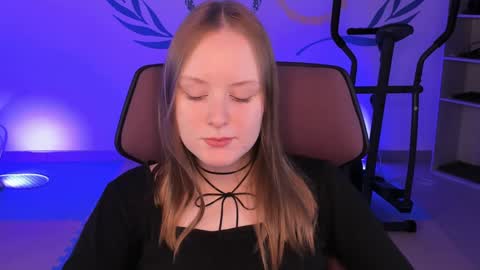 Vivien online show from 12-14-24, 01:27