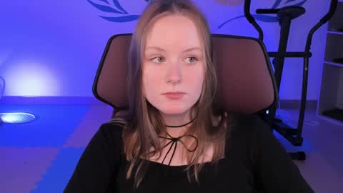 Vivien online show from 12-14-24, 07:36