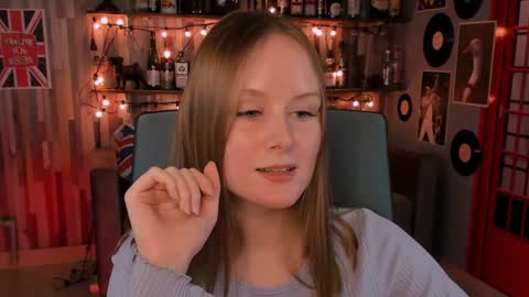 Vivien online show from 12-24-24, 07:44