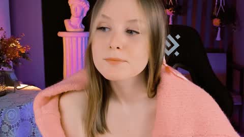 Vivien online show from 01-24-25, 08:00