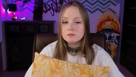 Vivien online show from 03-02-25, 12:11