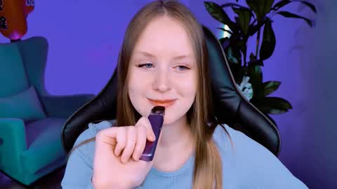 Vivien online show from 09-18-25, 11:12