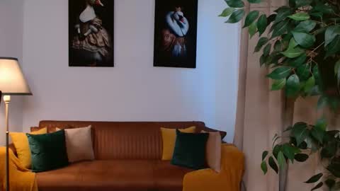 Vivienne online show from 04-01-26, 03:20