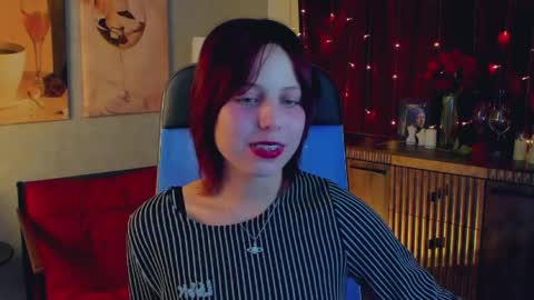Snapshot of viviennehebert chatting on 05-10-26, 10:09 Vivienne online show from 05-10-26, 10:09