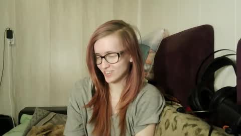 Snapshot of viviennesumner chatting on 03-09-26, 04:00 viviennesumner online show from 03-09-26, 04:00