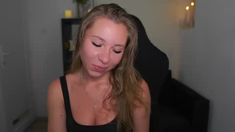 VivienVance online show from 07-13-26, 01:58
