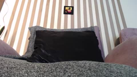 vixenn_ online show from 12-15-25, 11:20