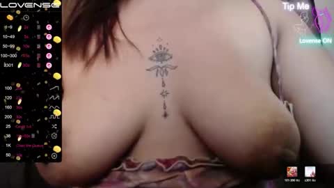 Snapshot of vixenxox69 chatting on 05-29-26, 08:23 vixenxox69 online show from 05-29-26, 08:23
