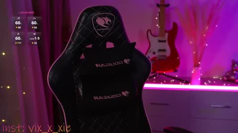 vixxxiee online show from 03-05-25, 07:38