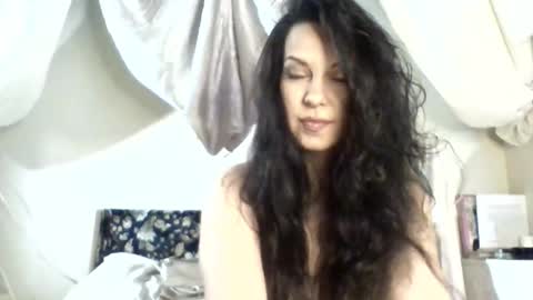 Snapshot of vixxxy4_4 chatting on 01-09-25, 06:26 Vixxxy online show from 01-09-25, 06:26