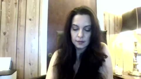 Snapshot of vixxxy4_4 chatting on 03-05-25, 07:06 Vixxxy online show from 03-05-25, 07:06