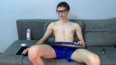 Snapshot of vlad_ggvldd chatting on 07-28-26, 04:50 Vlad Dinovich online show from 07-28-26, 04:50