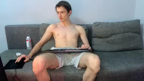 Snapshot of vlad_ggvldd chatting on 07-30-26, 06:29 Vlad Dinovich online show from 07-30-26, 06:29
